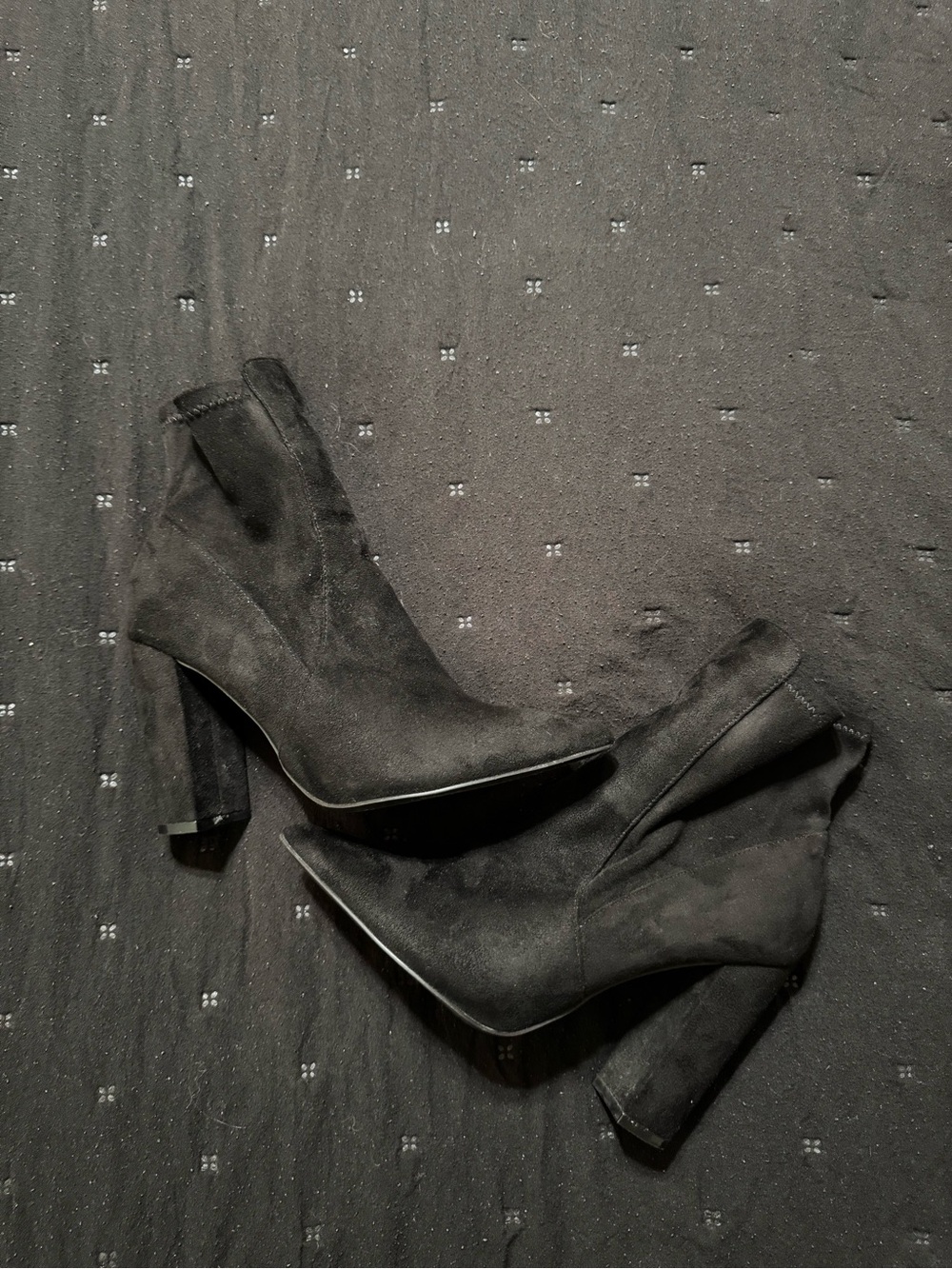 Francesca’s brand Black Pointed-Toe Heeled Booties US 8